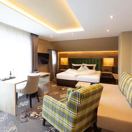 Hotel Bergruh 4*